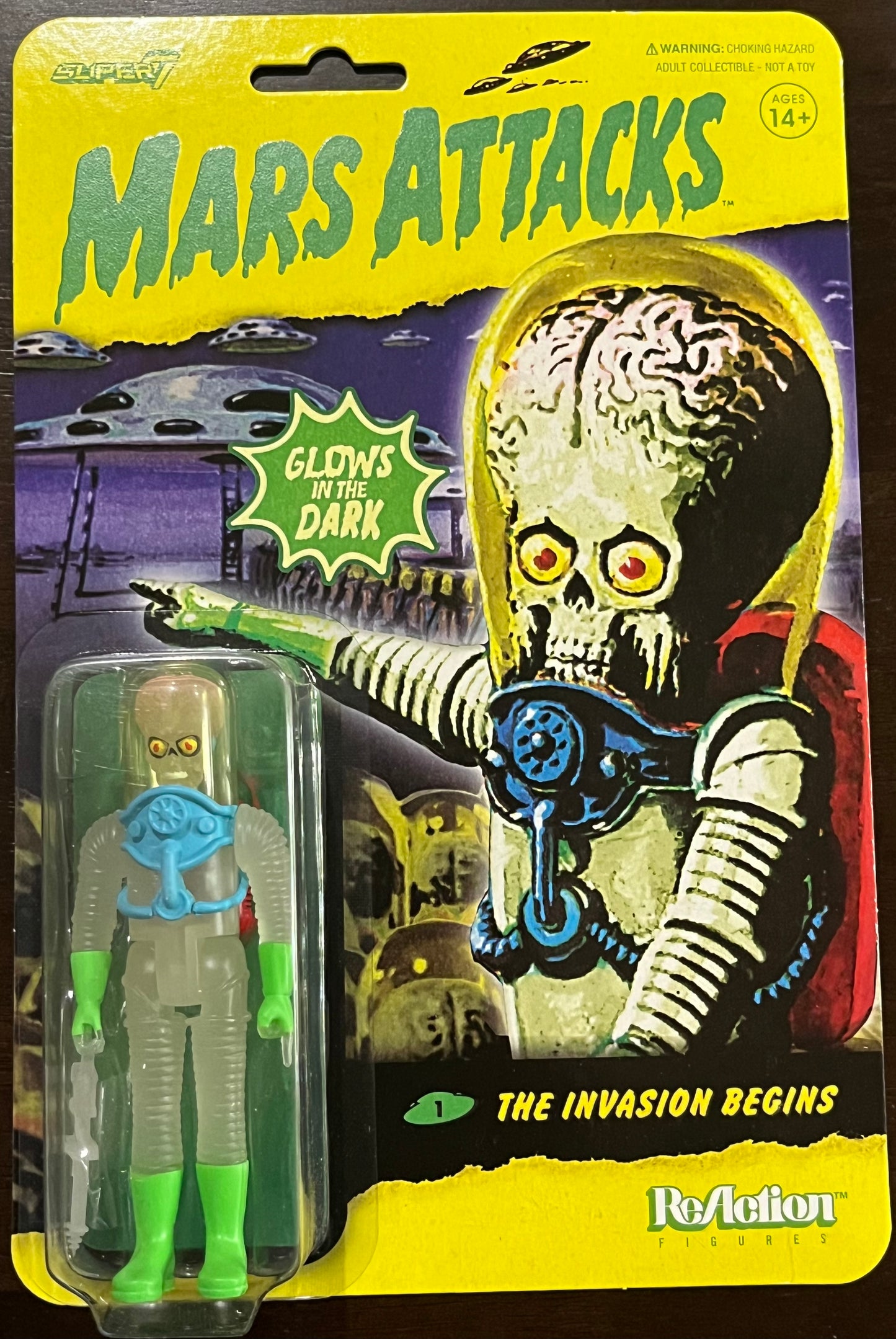 Super7 ReAction Mars Attacks THE INVASION BEGINS  3.75” GITD Figure New